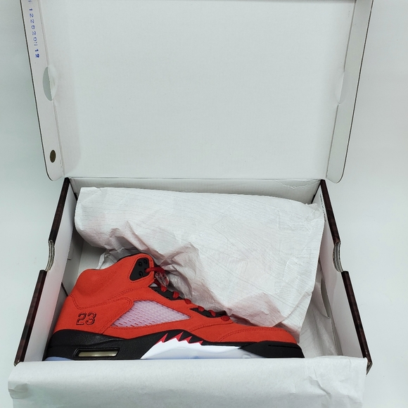 Air Jordan Retro 5 - Picture 10 of 10